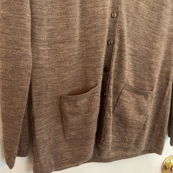 Fenn Wright Manson 100% Merino Wool Brown V Neck Button Cardigan‎ Sweater Size M - Picture 3 of 11